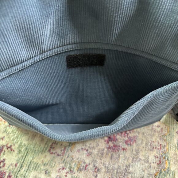 Kate Spade Vintage Corduroy Messenger Bag - Picture 4 of 8